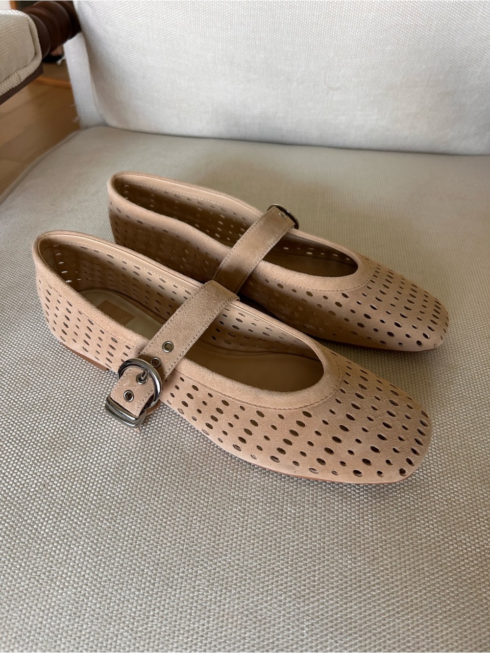 New Dolce Vita Mikel Ballet Flats Camel Perforated Anthropologie - Picture 2 of 5